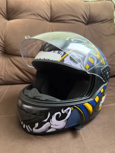 Capacete Escamoteavel