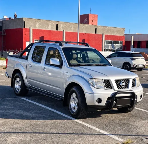 Nissan Frontier Se/se Strik CD 4X2 2.5 TB Dies. 2011