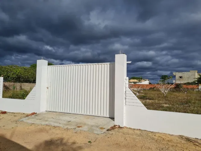 TERRENO 1.920m² CASA DE BOMBA , MURO, PORTÃO E CÂMERA - LAGOA NOVA/RN