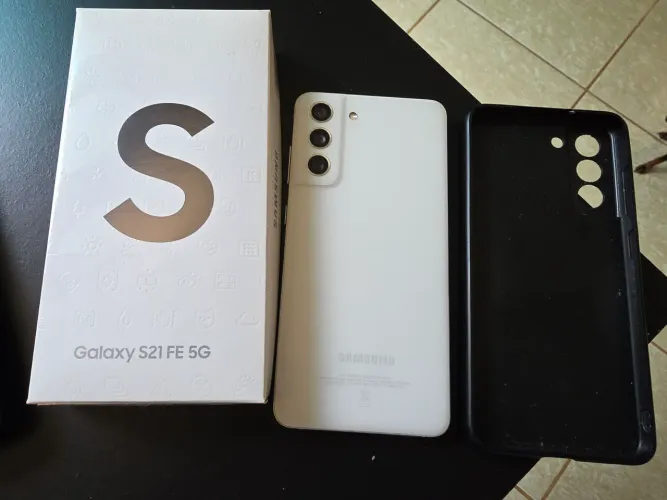 Celular Samsung S21.