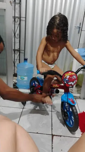 Bicicleta infantil aro 12 do homem-aranha