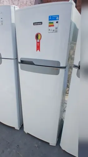 VENDO GELADEIRA CONTINENTAL FROS FREE PAINEL INTERNO DIGITAL VALOR 1.300 FAÇO ENTREGA .!
