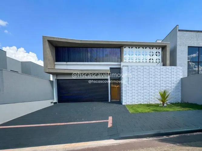 Sobrado com 360m² à venda no bairro Tropical III- Cascavel-PR