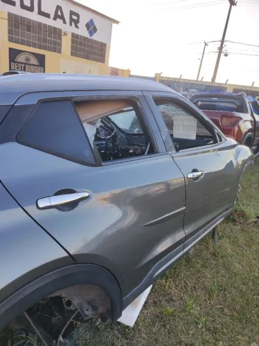 PORTA TRASEIRA E DIANTEIRA DIREITA NISSAN KICKS C/NF E GARANTIA 