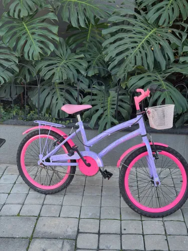 Bicicleta infantil usada