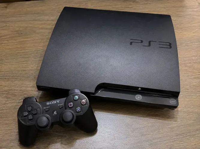 ? PlayStation 3 Slim 80GB HEN + Controle Original - R$ 550