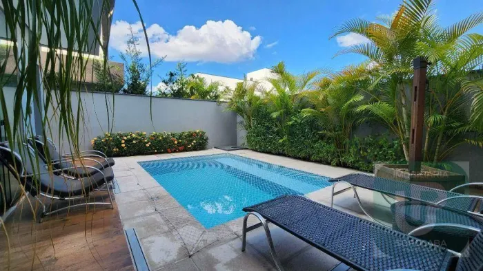 Sobrado com 3 dormitórios à venda, 293 m² por R$ 2.950.000,00 - Condomínio Residencial Giv