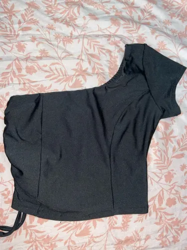 Cropped um ombro só