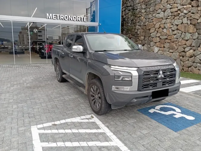 Mitsubishi TRITON HPE 2.4 CD 4X4 TB Diesel Aut. 2026