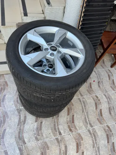 Vendo jogo de rodas do audi q3 original