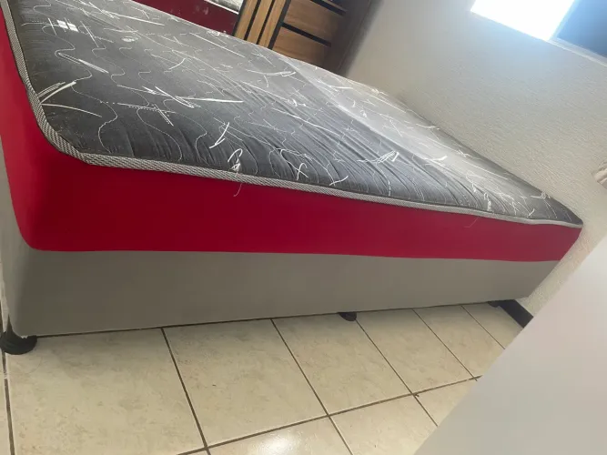 Vende-se Cama