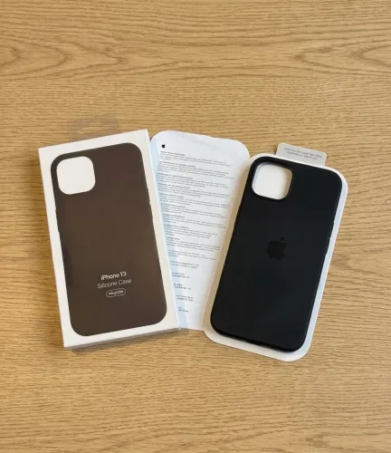 Capa Silicone MagSafe Original iPhone 13