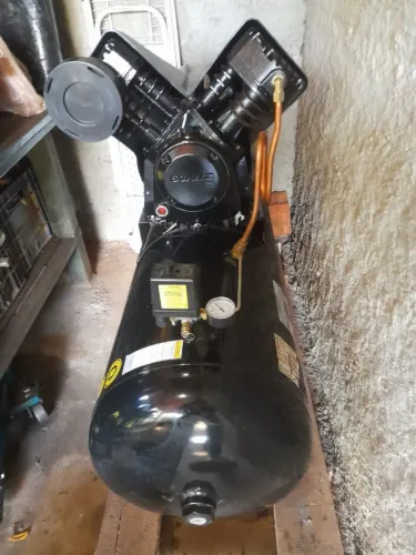 Compressor de ar 200 litros