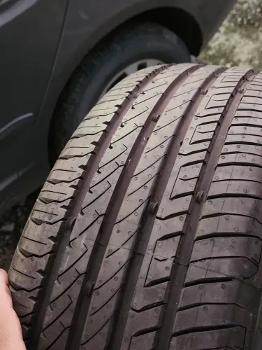 Pneu 205/60/16 continental 