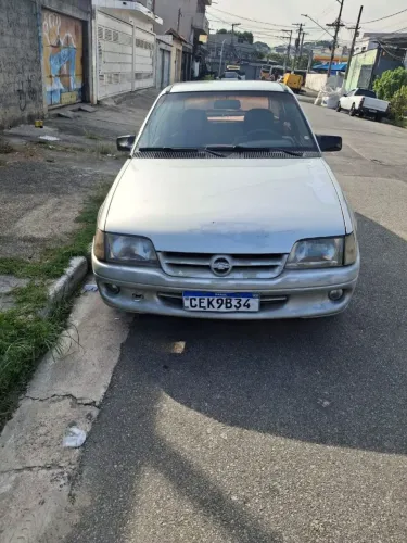 Chevrolet Kadett GL 2.0 MPFI / EFI (álcool) 1996