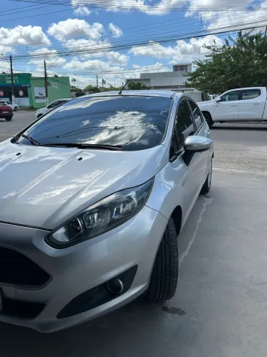 Ford Fiesta 1.5 16V Flex Mec. 5P 2015