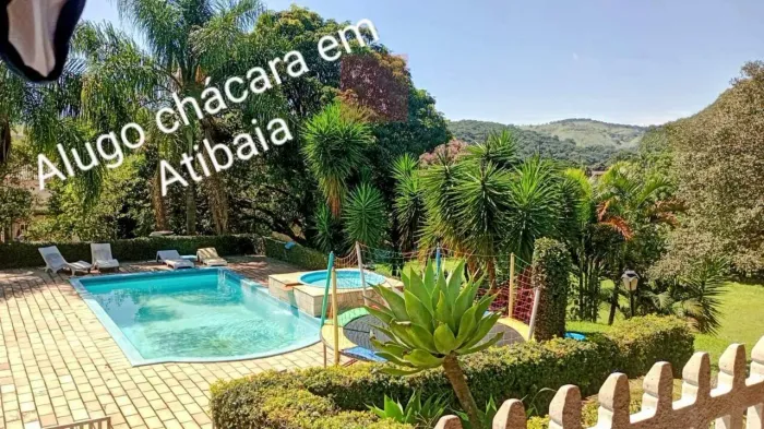 Chácara para aluguel em Atibaia (Jardim Maracanã) | 5 quartos, 3 suítes e piscina