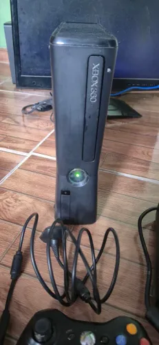 Xbox 360 Slim