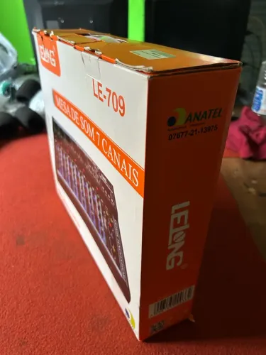Mesa de Som Lelong LE 709