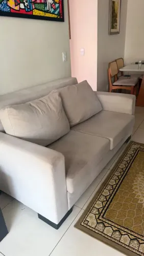 Sofá dois lugares retrátil em bom estado estruturado