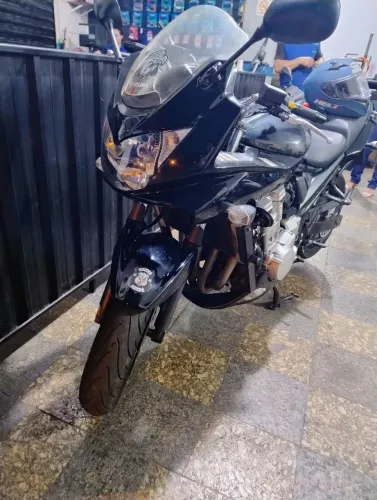 Vendo/Troco Bandit 650s