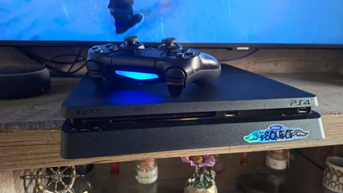 Ps4 com 16 jogos