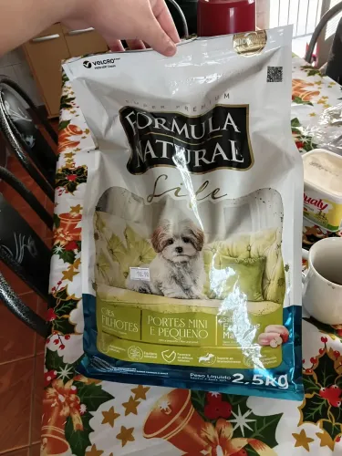 VENDO SACO DE RAÇÃO CHEIO