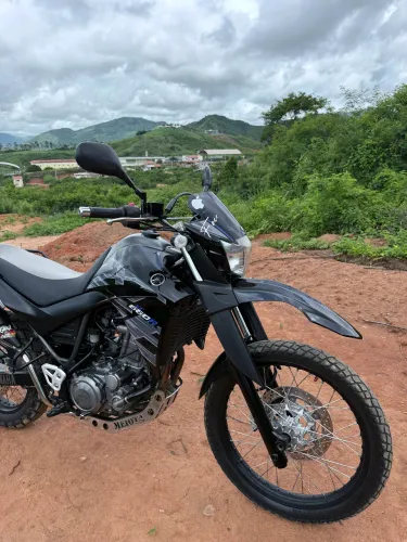 Vende-se ou troco e moto cilindrada baixa do meu interesse ?