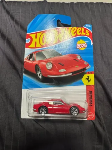 Hotwheels Ferrari Dino 