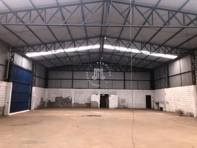 GALPAO A VENDA EM CABREUVA-SP