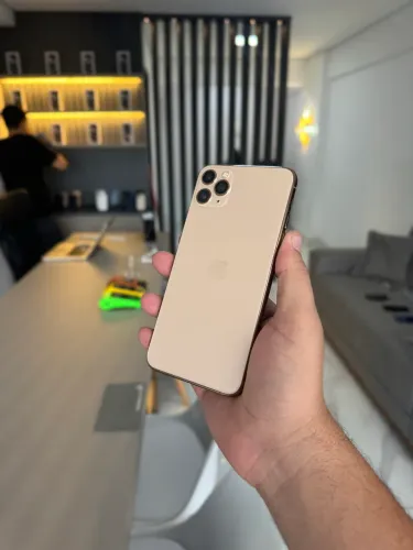 IPHONE 11 PRO MAX 64 GIGAS TELA SUBSTITUÍDA