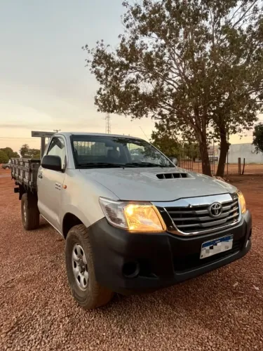 Toyota Hilux CS D4-d 4X4 3.0 TDI Dies. Mec. 2013