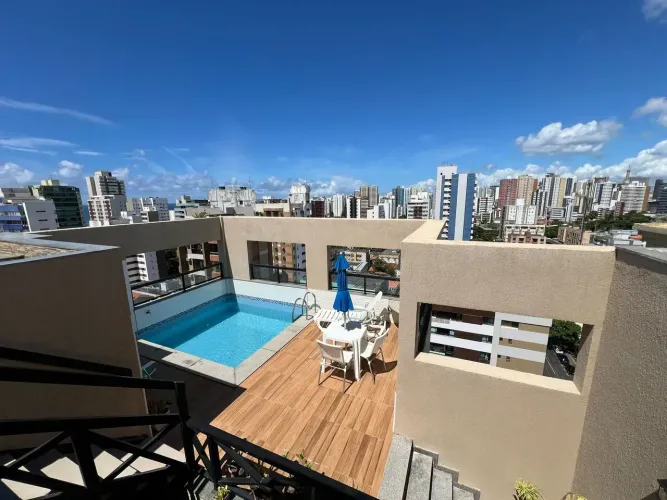 Cobertura a venda na Pituba com 3 suites piscina área gourmet  e dependencia