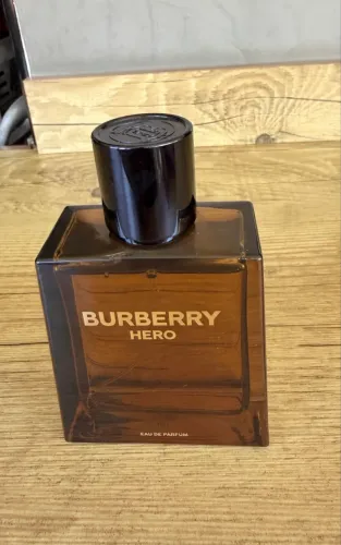 Burberry Hero EDP 100ml (tradicional)