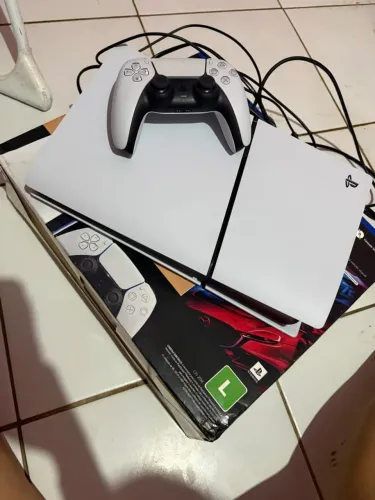 PlayStation 5 Slim Edição Digital (825 GB) - Pacote ASTRO BOT e Gran