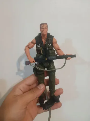 Figura articulada John Matrix Commando (Neca)