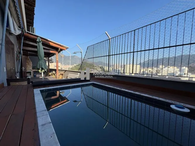 Alugo cobertura linear com 3 quartos, churrasqueira, piscina, vaga e placas solares