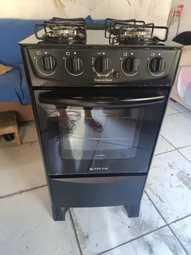 Fogão em ótimo estado. Faço entrega