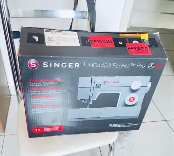 Máquina de costura SINGER 4423