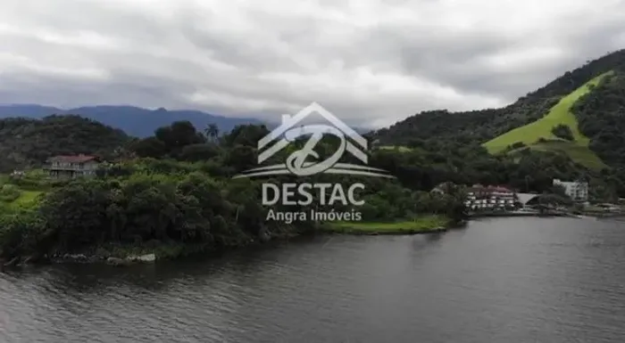Área em Angra com acesso ao mar - 4.050m²