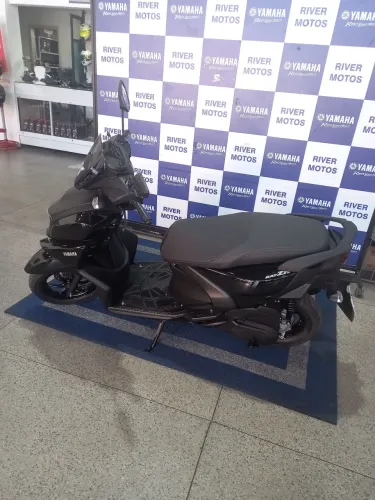 ZR 125 Hybrid EMPLACADA 