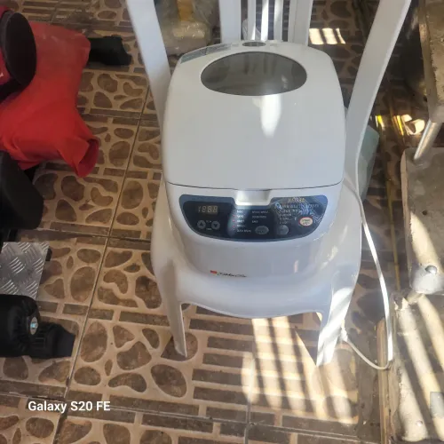 Máquina de fazer pão RECAL