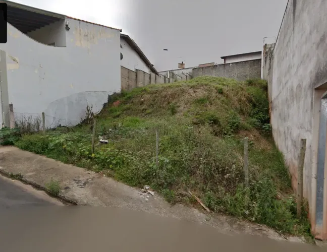 Lote/Terreno para venda tem 300 metros quadrados em Centro - Machado - Minas Gerais