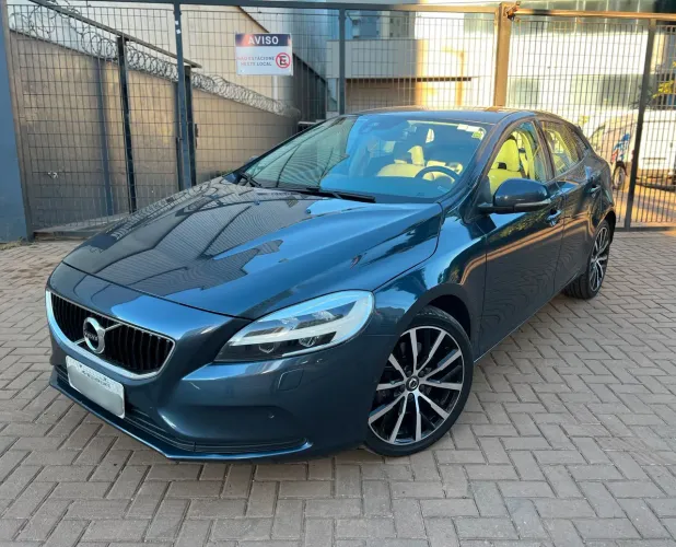 Volvo V40 T-4 Momentum 2.0 Aut. 2018