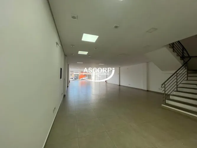 Salão comercial para alugar no bairro Paulista, Piracicaba.