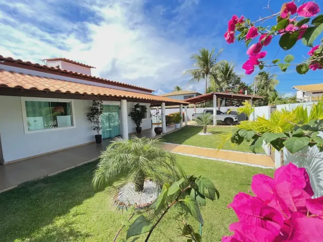 Excelente Casa Térrea 5/4 Com Piscina Privativa em Barra do Jacuípe - Lado da Praia