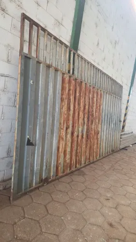 Portão de ferro