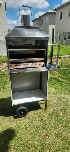 CARRINHOS DE CHURRASCO 