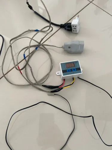 Controlador Temperatura Digital Termostato 110 / 220 Volts XH-W3001 w3001