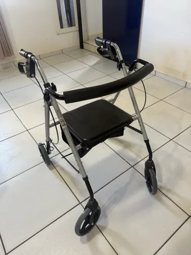 ANDADOR CADEIRA com bolsa e freio 